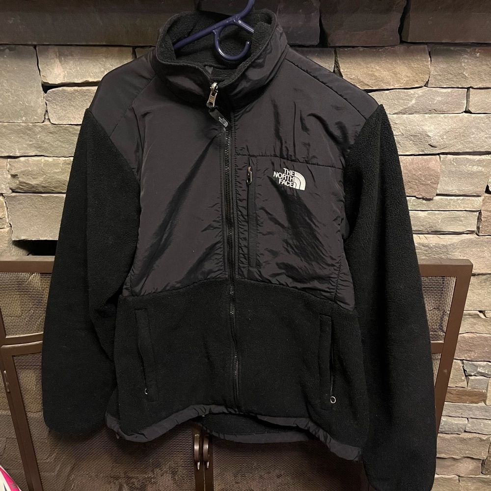 North Face Women’s Black Polartec Retro Jacket - Adult Large EUC